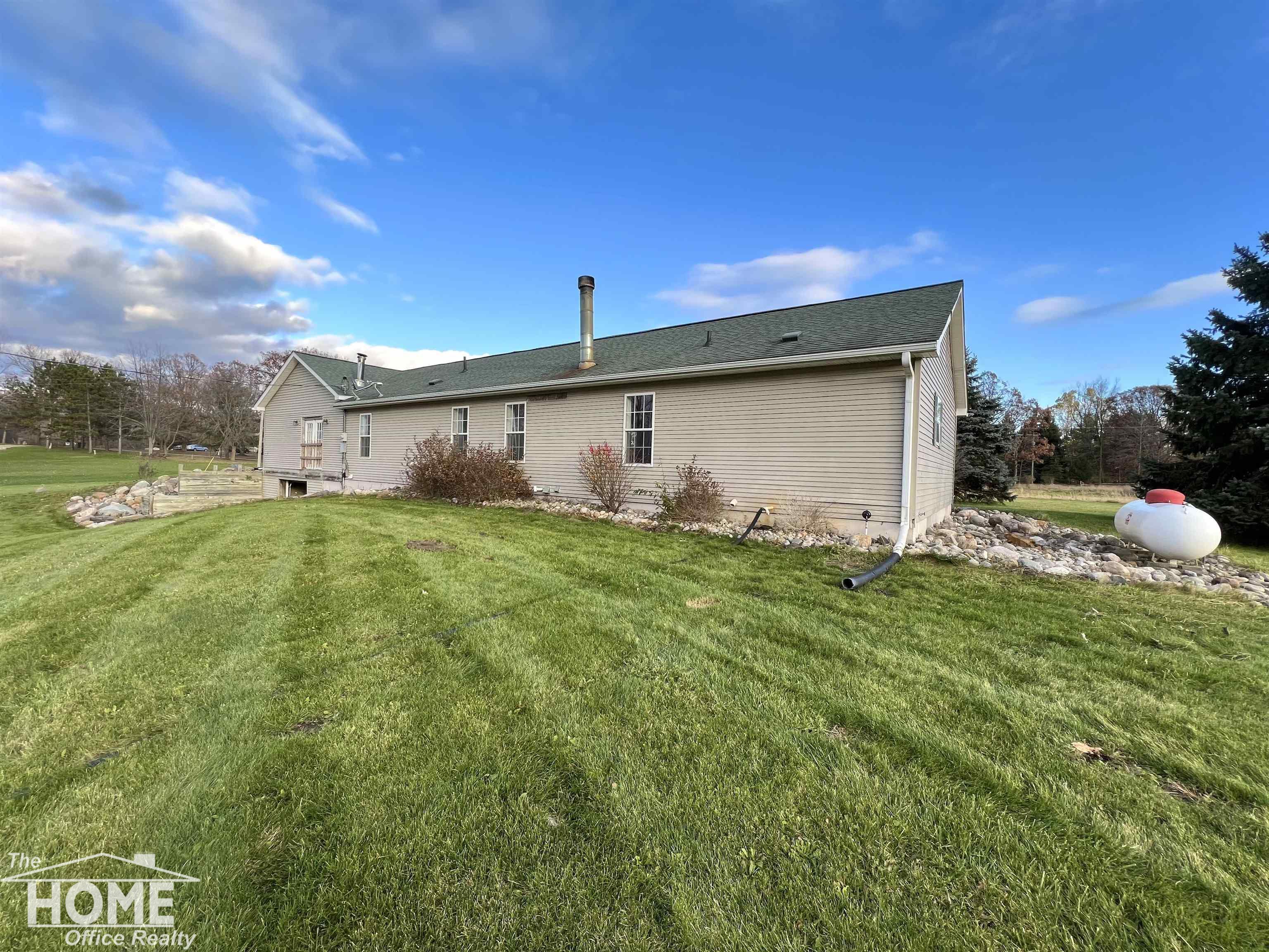 660 Busha Road Owosso, MI 48867 - Photo 85 of 99 50130580-a285d4bb-7464-4999-a396-2604d26b9ef0.JPG