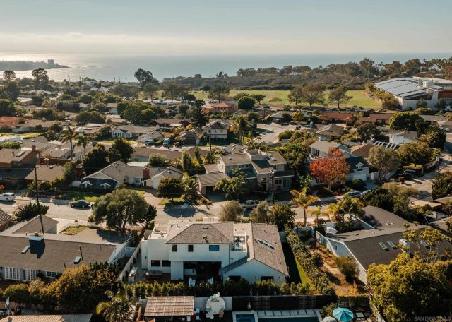 $5,000,000 | 8901 Nottingham Place, La Jolla, CA 92037