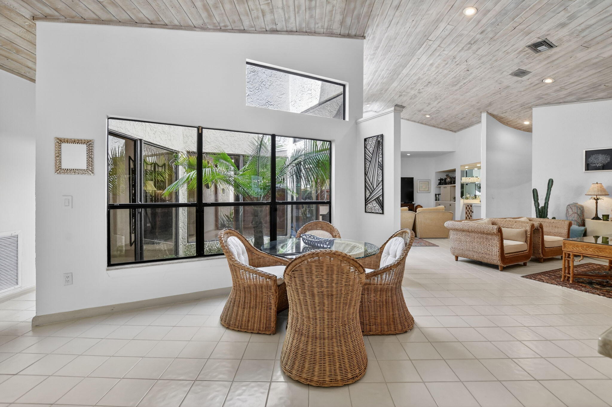 22519 Esplanada Circle, Unit W Boca Raton, FL 33433 - Photo 19 of 57 breakfast open to living area