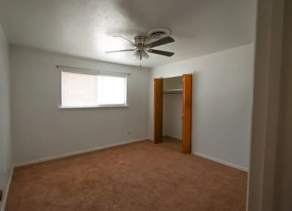 $1,450 | 903 North Lamb Street, Bowie, TX 76230