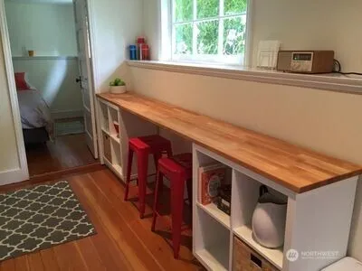 $1,650 | 342 16th Avenue East, Seattle, WA 98112