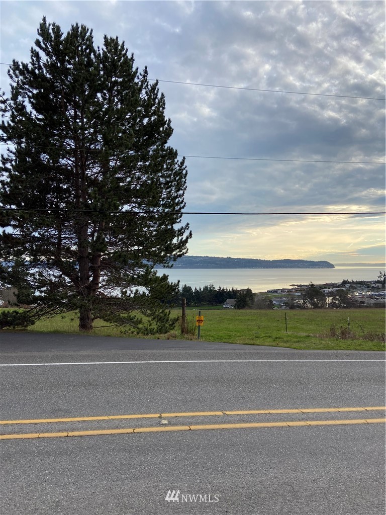 2361 Strawberry Point Road Oak Harbor, WA 98277 - Photo 7 of 8 Gallery Image 7