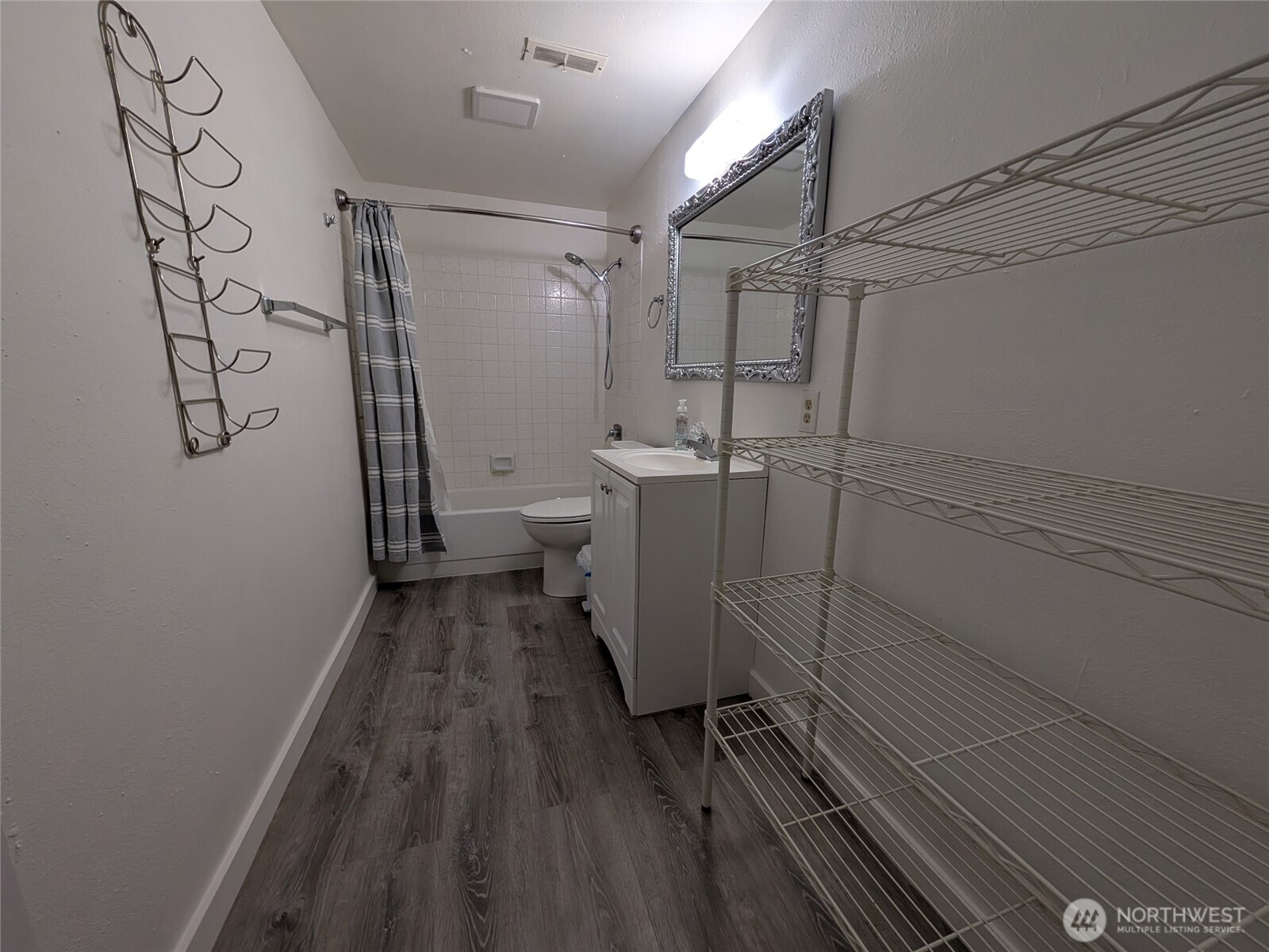 936 North 101st Street Seattle, WA 98133 - Photo 21 of 26