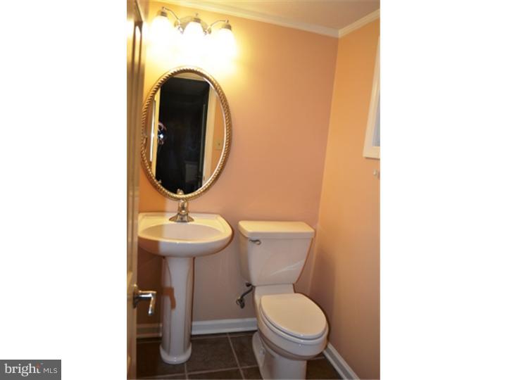609 Evans Road Springfield, PA 19064 - Photo 14 of 18