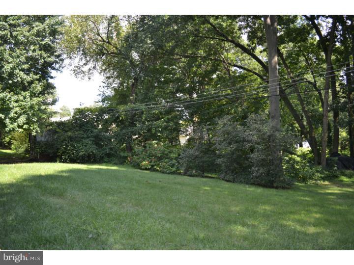 609 Evans Road Springfield, PA 19064 - Photo 16 of 18 View in Back