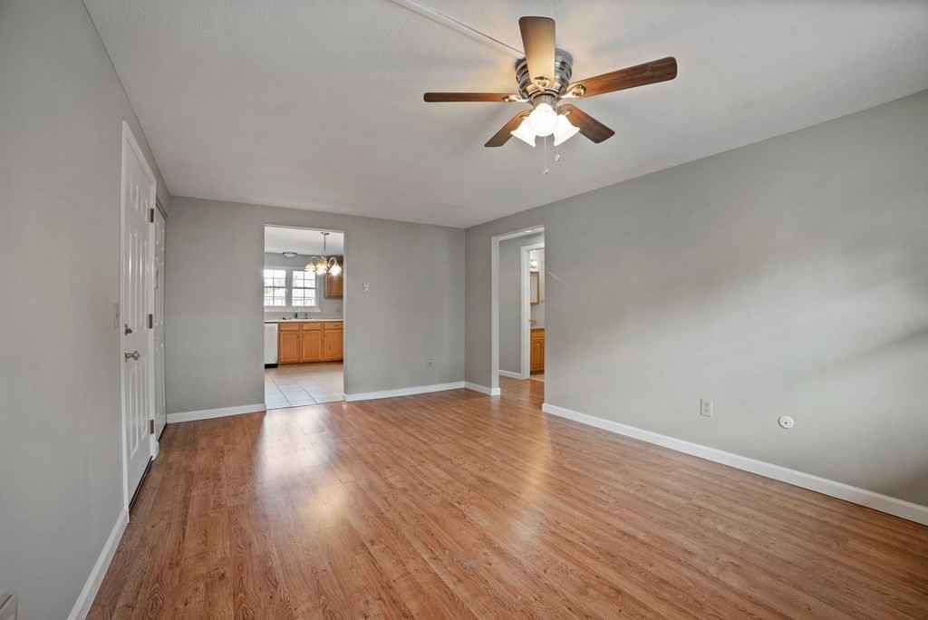 7 Maple Crest Circle, Unit F Holyoke, MA 01040 - Photo 14 of 29