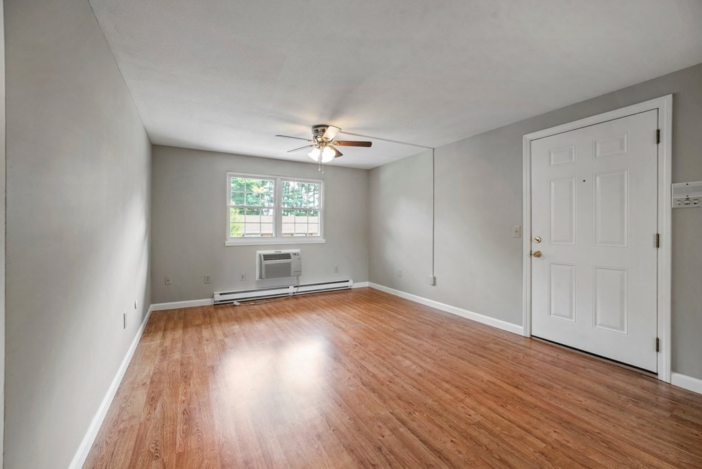 7 Maple Crest Circle, Unit F Holyoke, MA 01040 - Photo 16 of 29