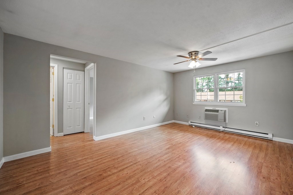 7 Maple Crest Circle, Unit F Holyoke, MA 01040 - Photo 17 of 29