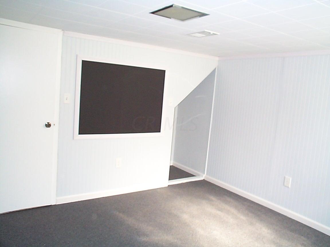 2575 Agler Road Columbus, OH 43211 - Photo 19 of 26 Gallery Image 19