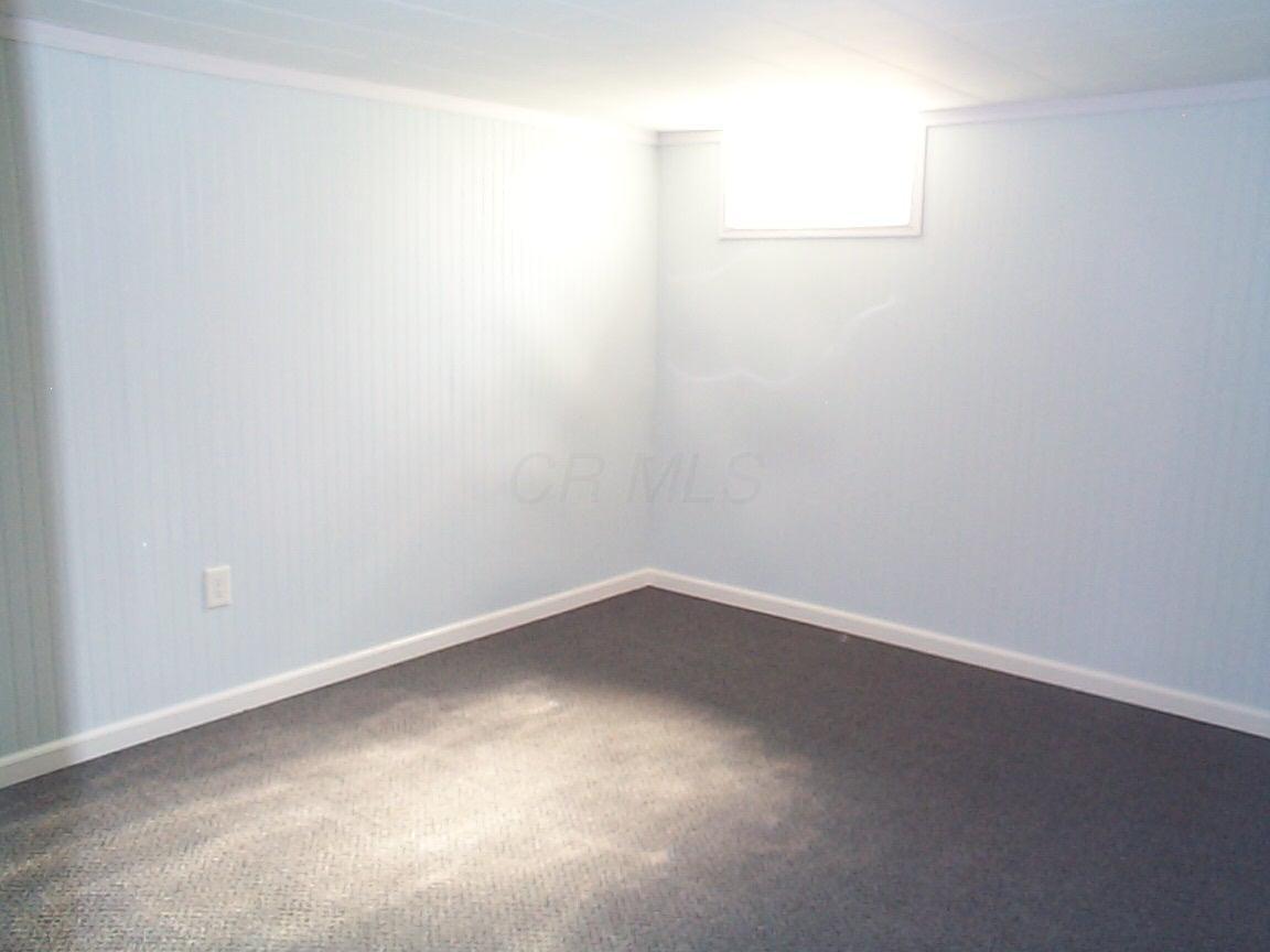2575 Agler Road Columbus, OH 43211 - Photo 20 of 26 Gallery Image 20