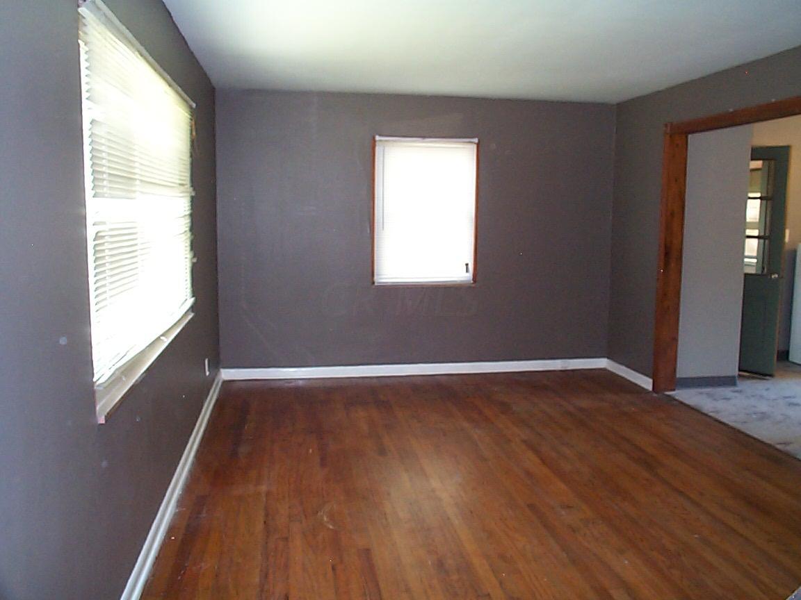 2575 Agler Road Columbus, OH 43211 - Photo 9 of 26 Gallery Image 9