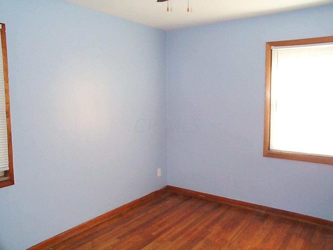 2575 Agler Road Columbus, OH 43211 - Photo 10 of 26 Gallery Image 10
