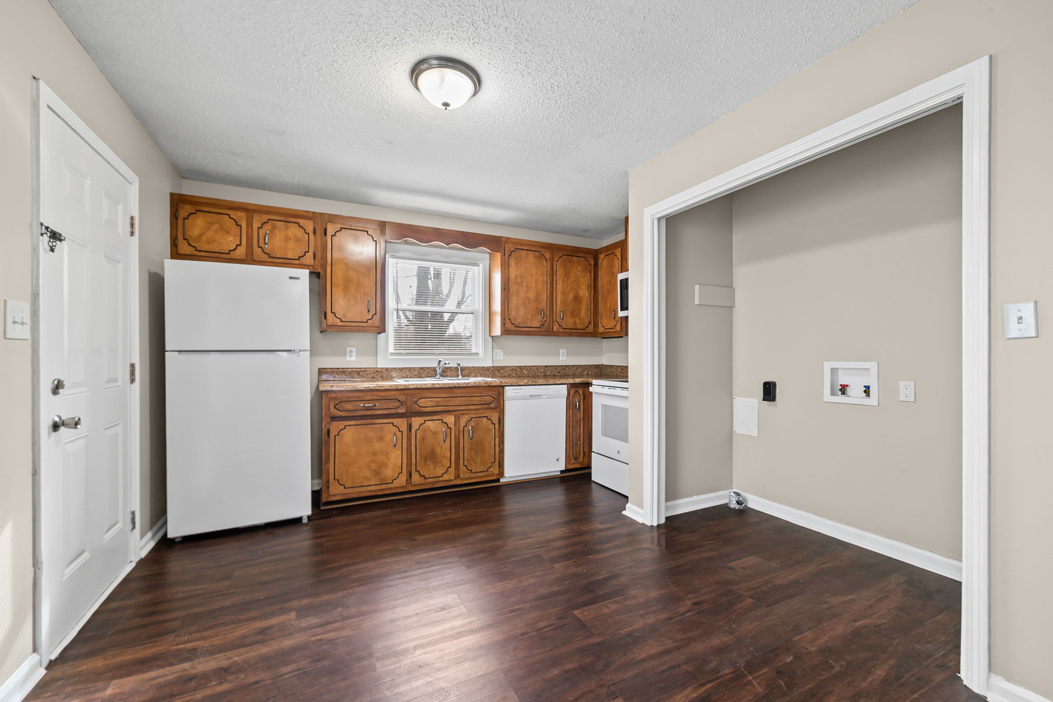 135 E Street Clarksville, TN 37042 - Photo 3 of 23