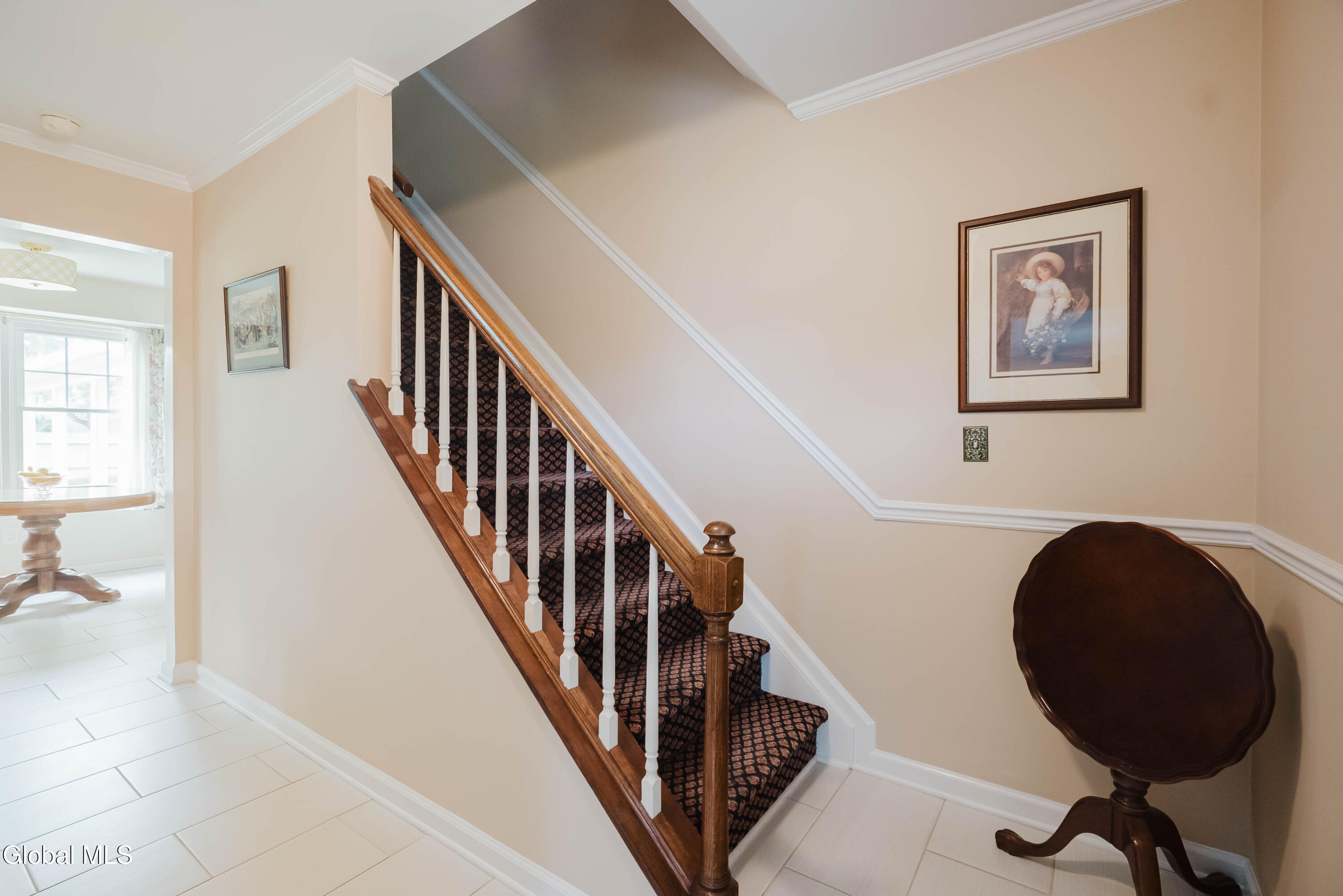 98 Miller Road Colonie, NY 12110 - Photo 3 of 43 4