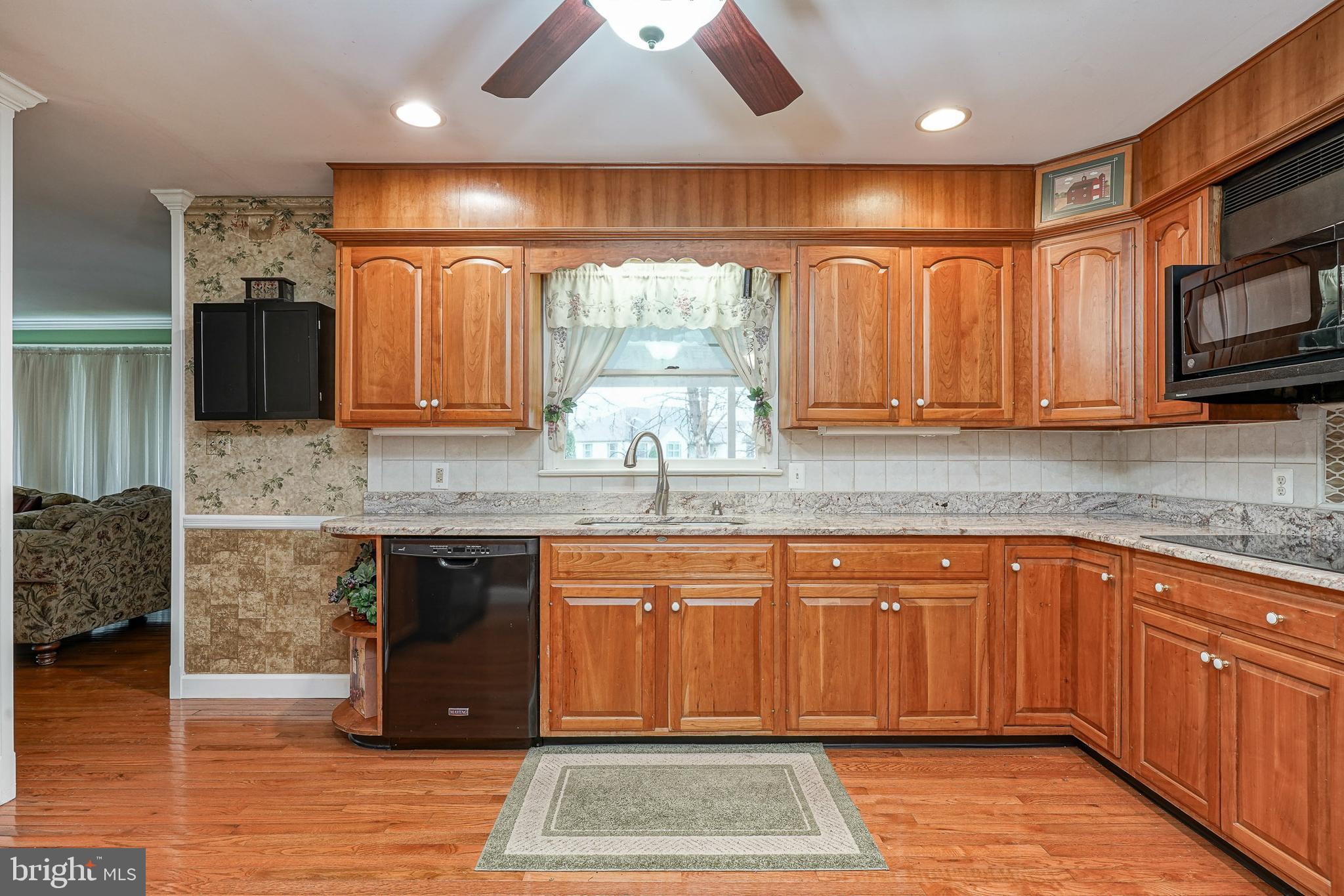 309 Eayrestown Road Southampton, NJ 08088 - Photo 4 of 25