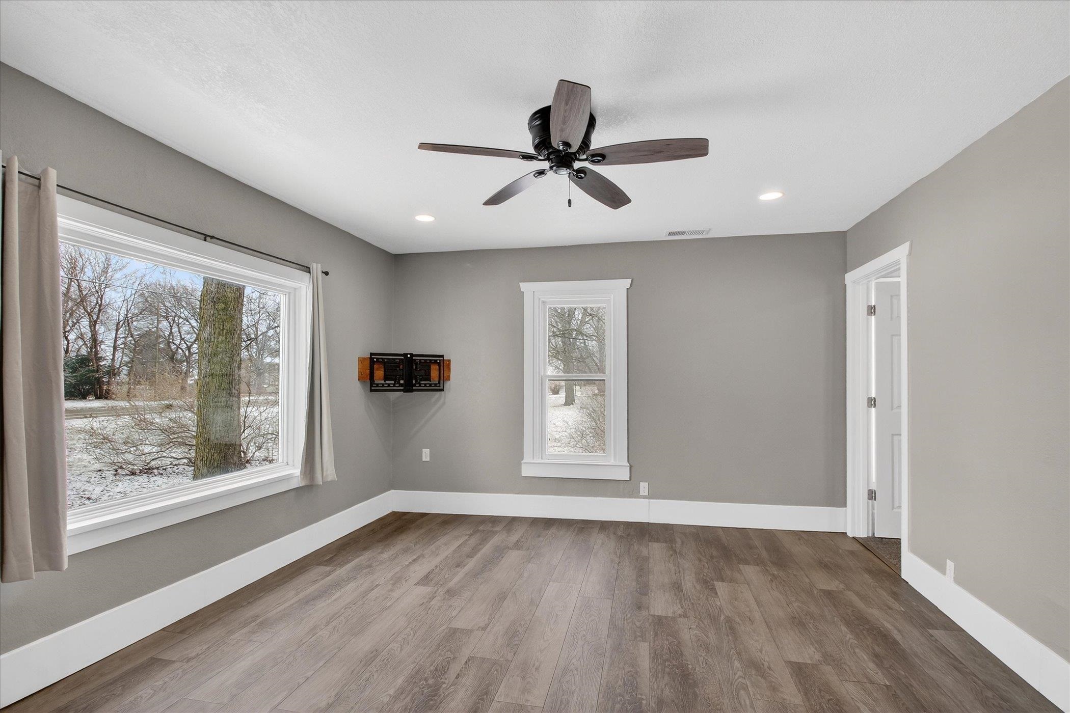 5329 East Monroe Road Breckenridge, MI 48615 - Photo 20 of 38 1941719-298b4a6d-6fc4-4c0d-a321-c3de3b9147f4.JPG