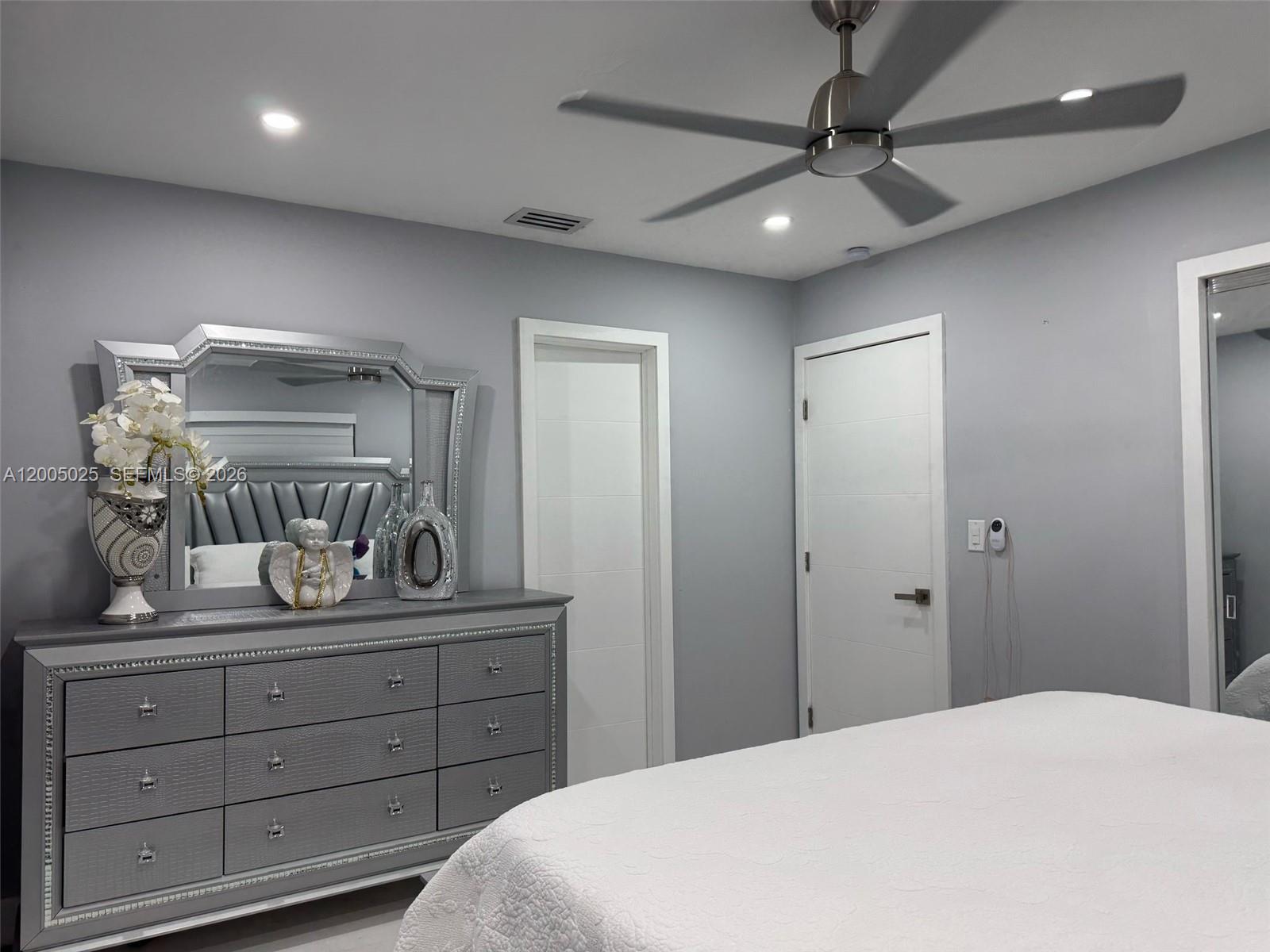 729 East 23rd Street Hialeah, FL 33013 - Photo 10 of 25