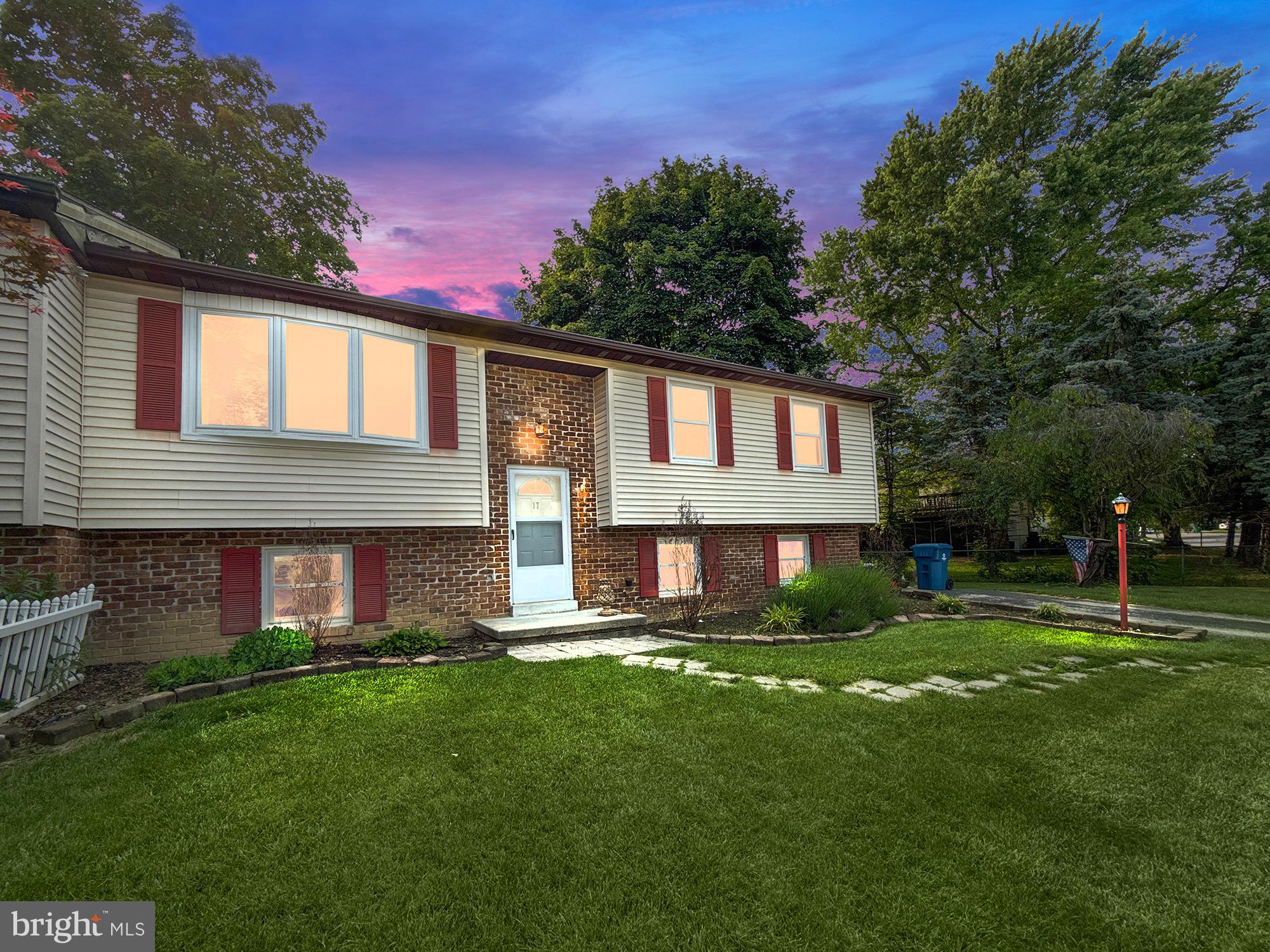 17 Butternut Lane Hanover, PA 17331 - Photo 1 of 40 Gallery Image 1