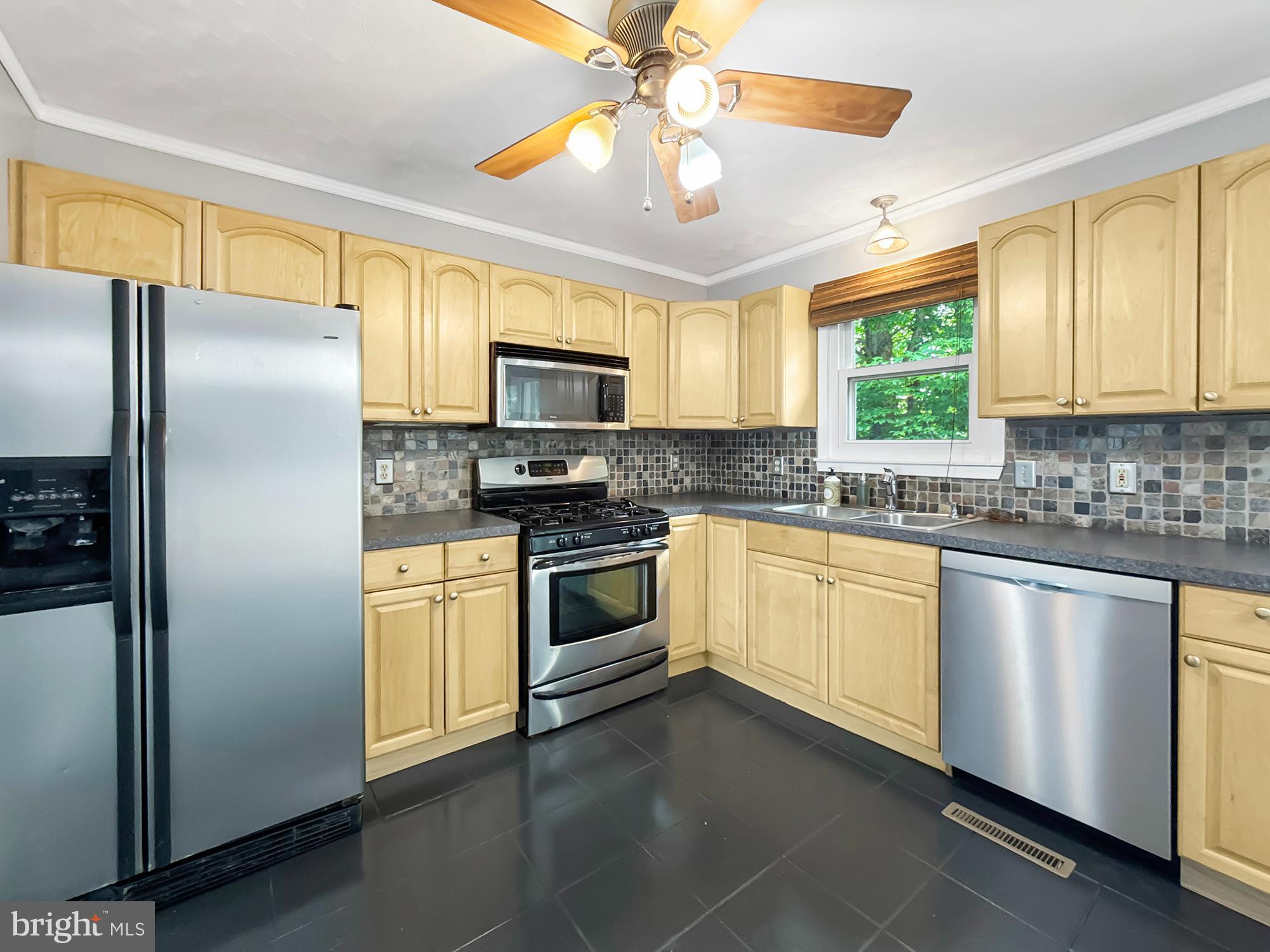 17 Butternut Lane Hanover, PA 17331 - Photo 11 of 40 Gallery Image 11