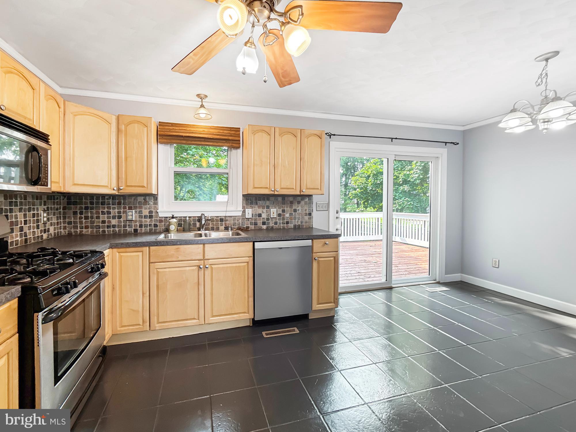 17 Butternut Lane Hanover, PA 17331 - Photo 8 of 40 Gallery Image 8