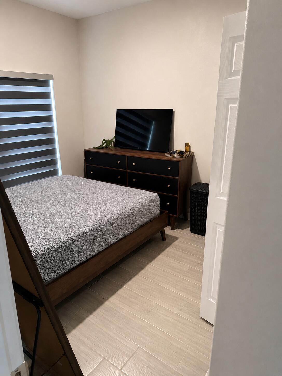 4995 Mercer Street Orlando, FL 32811 - Photo 5 of 11 5DB30D8D-82C8-4531-99A6-9F4F6A995809