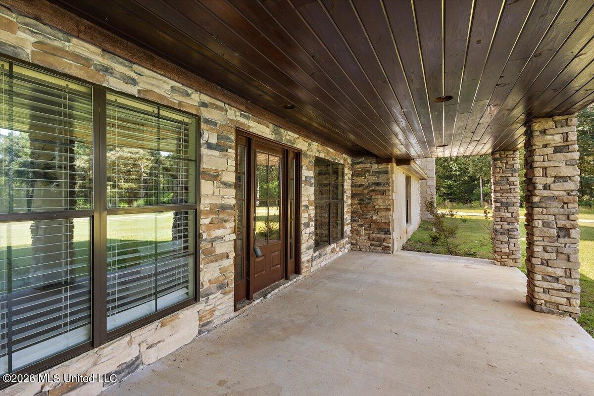 589 North Old Canton Road Madison, MS 39110 - Photo 4 of 52 04-DJI_0189