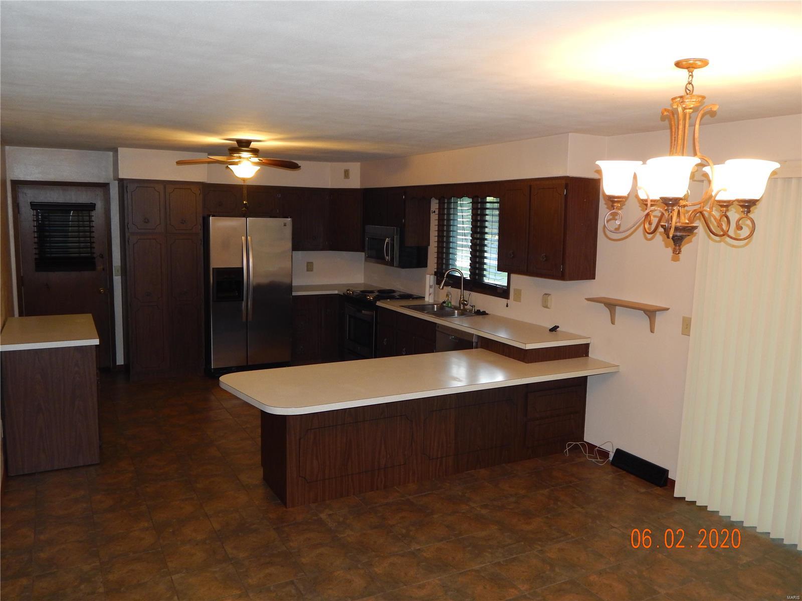 1052 Bluff Road Prairie du Rocher, IL 62277 - Photo 3 of 56