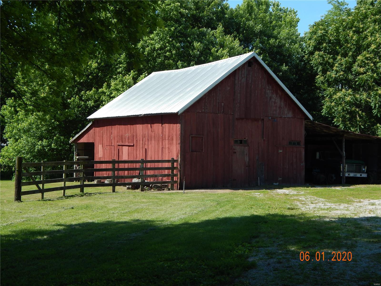 1052 Bluff Road Prairie du Rocher, IL 62277 - Photo 4 of 56