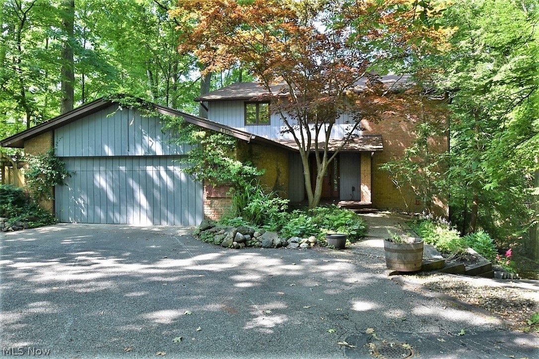 4152 Giles Road Chagrin Falls, OH 44022 - Photo 1 of 31 Gallery Image 1