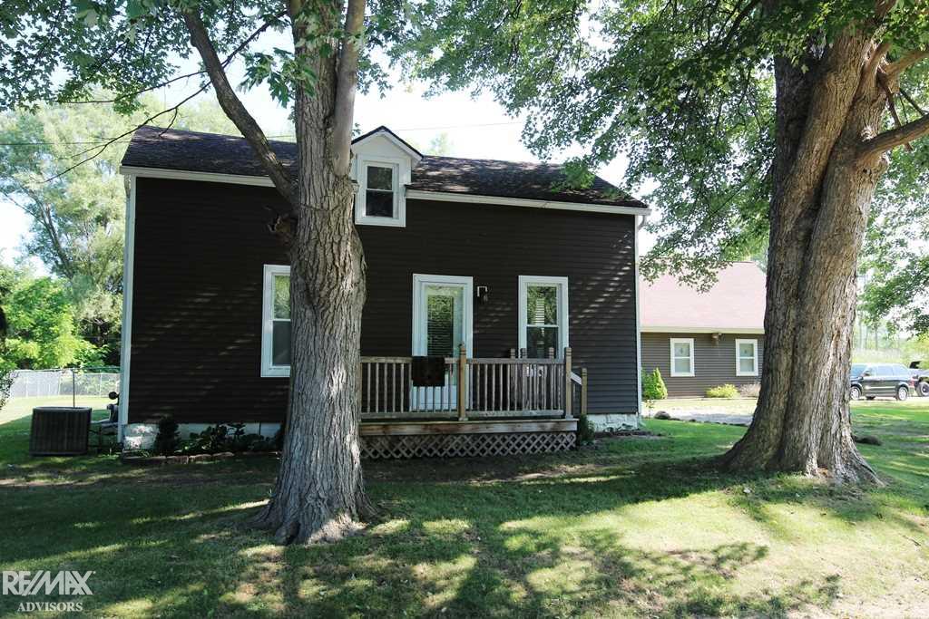 8852 Short Cut Road Fair Haven, MI 48023 - Photo 1 of 17 50019098.JPG