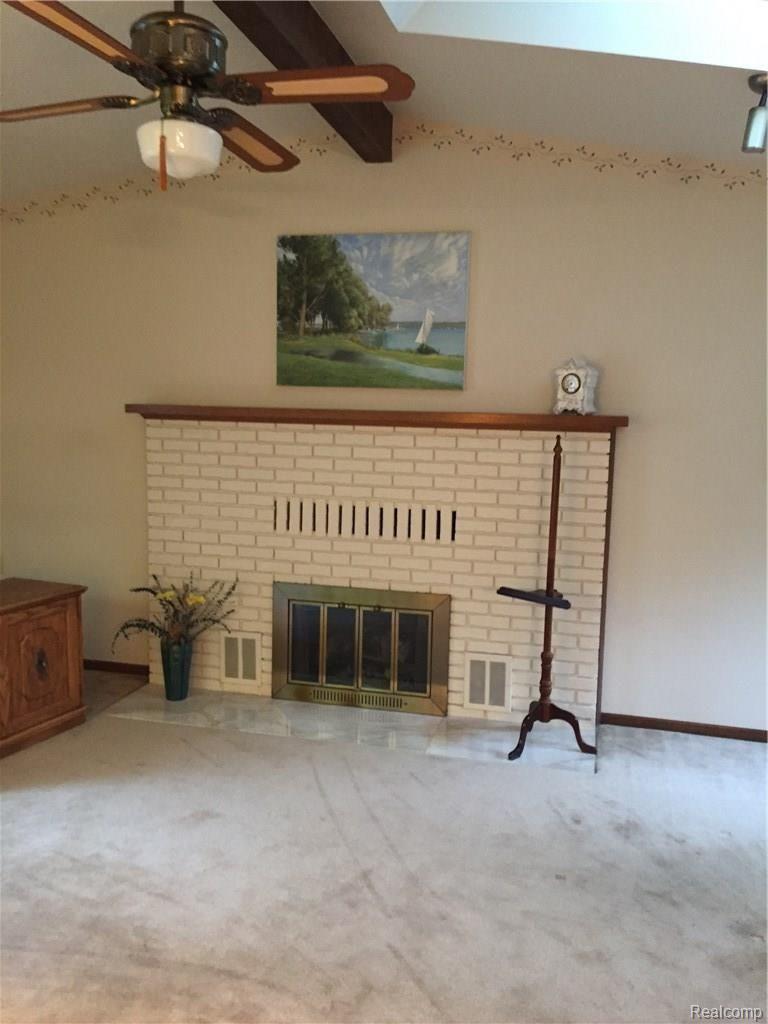 919 Stag Ridge Road Rochester, MI 48309 - Photo 2 of 17 IMG_1489.JPG