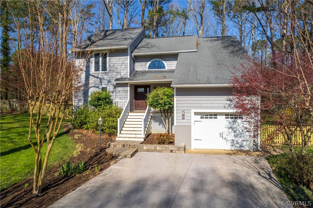 6218 Willow Glen Road Midlothian, VA 23112 - Photo 1 of 45 front view of a house with a yard