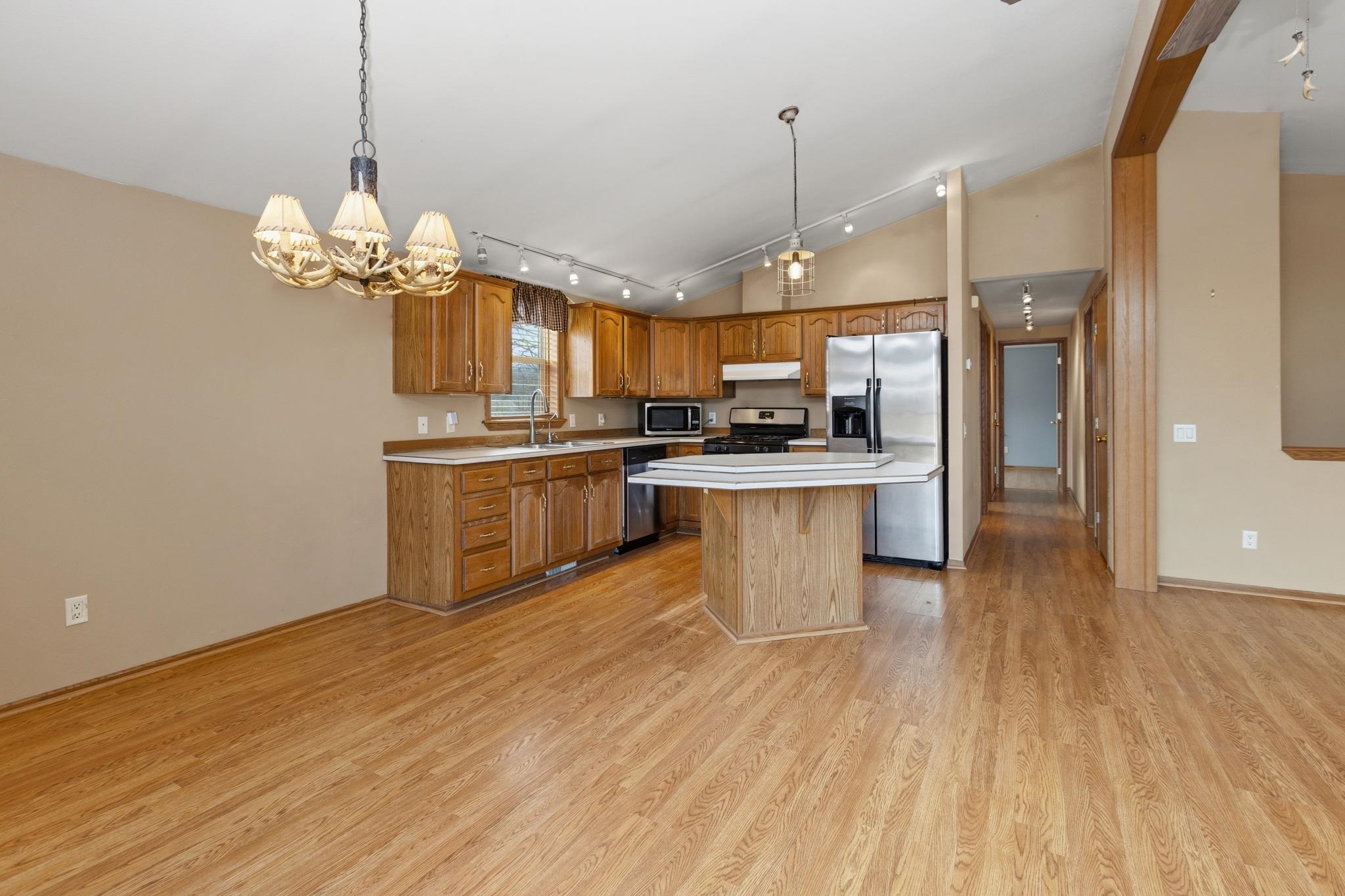 E15394 County Rd P Hillsboro, WI 54634 - Photo 12 of 33