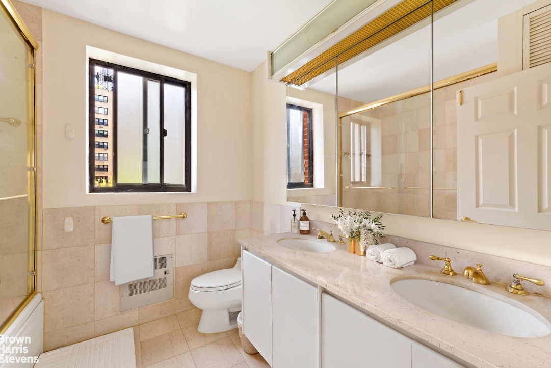 134 East 93rd Street, Unit 9B Manhattan, NY 10128 - Photo 8 of 9