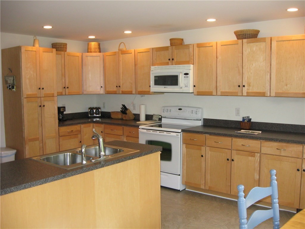 190 Emerys Bridge Road South Berwick, ME 03908 - Photo 5 of 29 Gallery Image 5