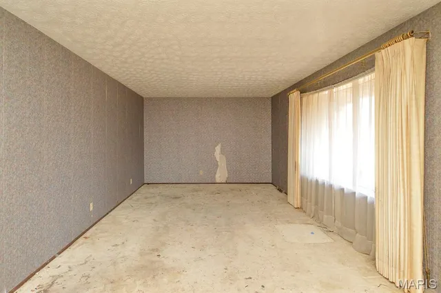 $100,000 | 74 Glen Echo Drive, Glen Carbon, IL 62034