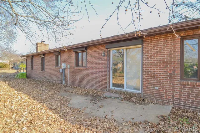 $100,000 | 74 Glen Echo Drive, Glen Carbon, IL 62034