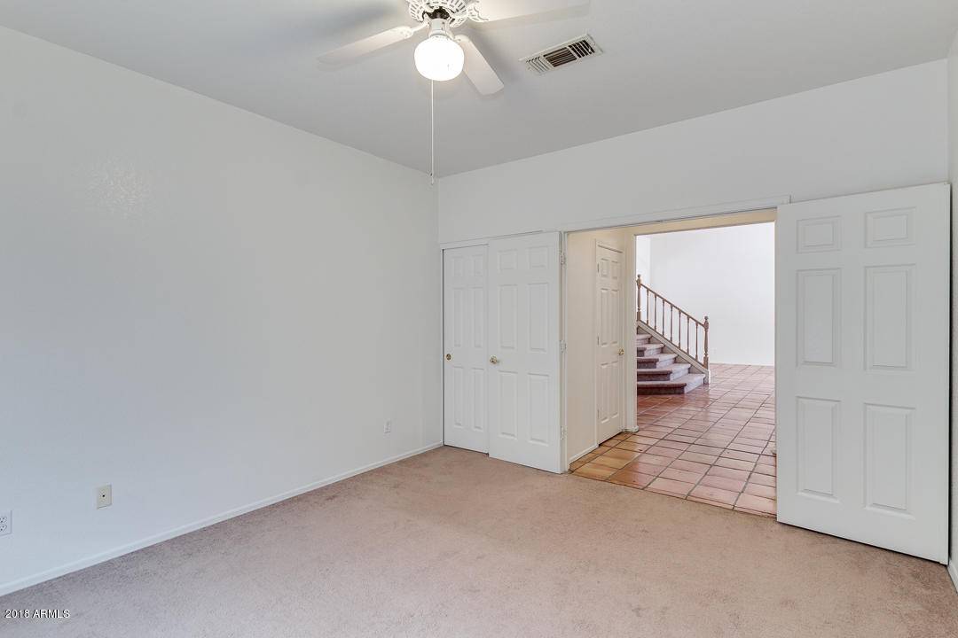 2538 East Amber Ridge Way Phoenix, AZ 85048 - Photo 4 of 42 07-Amber