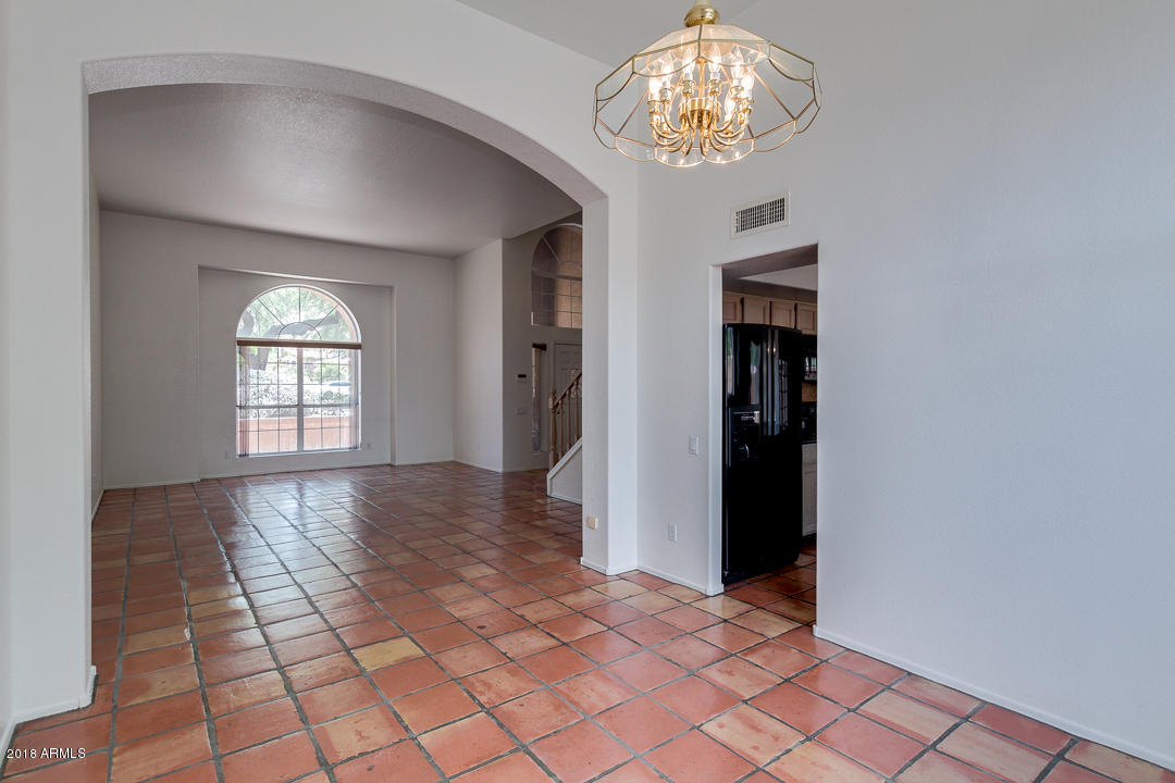 2538 East Amber Ridge Way Phoenix, AZ 85048 - Photo 9 of 42 13-Amber