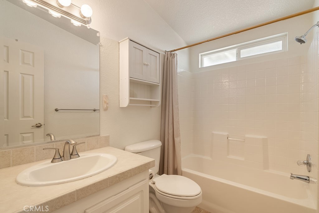 840 East Foothill, Unit 84 Azusa, CA 91702 - Photo 27 of 47 Hall Bathroom