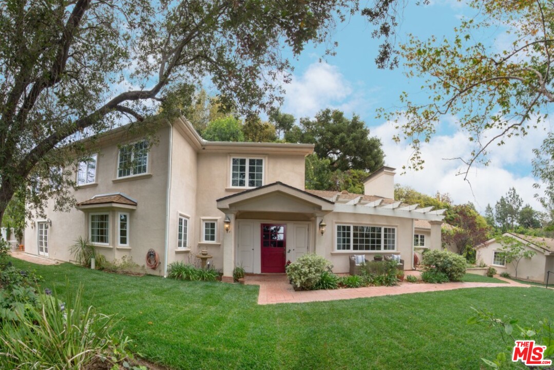 11647 Bellagio Road Los Angeles, CA 90049 - Photo 1 of 52