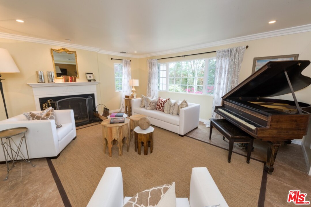 11647 Bellagio Road Los Angeles, CA 90049 - Photo 6 of 52