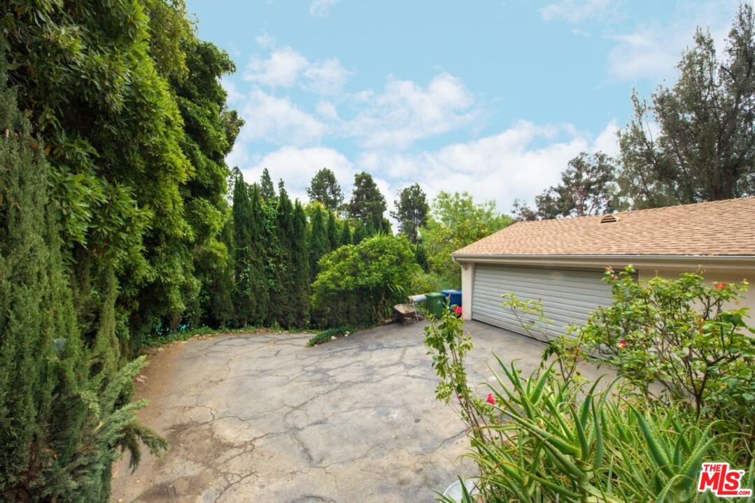 11647 Bellagio Road Los Angeles, CA 90049 - Photo 52 of 52