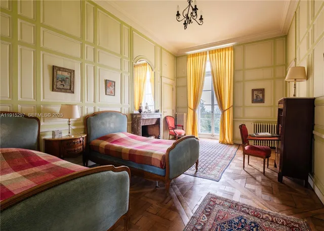 $22,900,000 | 53 Rte De Saint-Germain, El Indio, IDF 78860