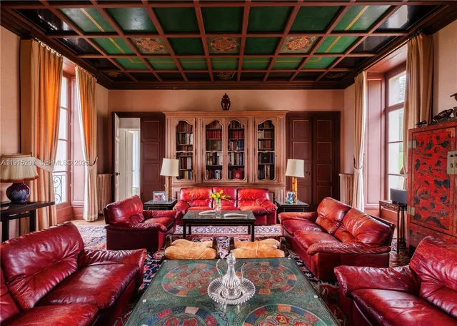 $22,900,000 | 53 Rte De Saint-Germain, El Indio, IDF 78860