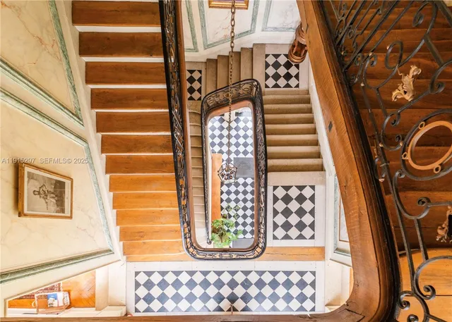 $22,900,000 | 53 Rte De Saint-Germain, El Indio, IDF 78860