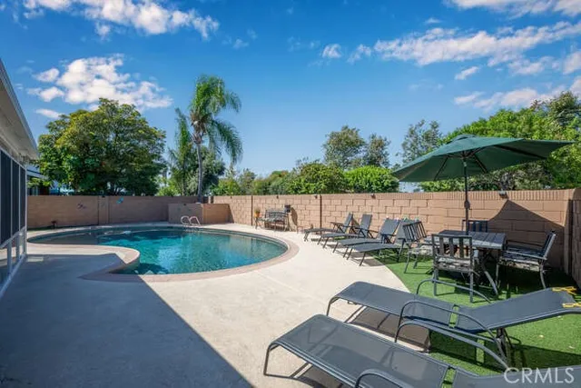 $1,299,000 | 4765 Ironwood Avenue, Seal Beach, CA 90740