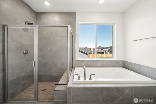 $799,990 | 918 Lucas Avenue, Unit 18, Buckley, WA 98321