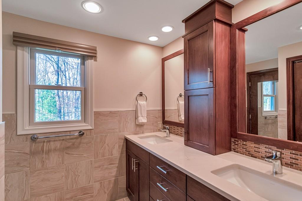 50 Hilltop Road Longmeadow, MA 01106 - Photo 24 of 41 Gallery Image 24