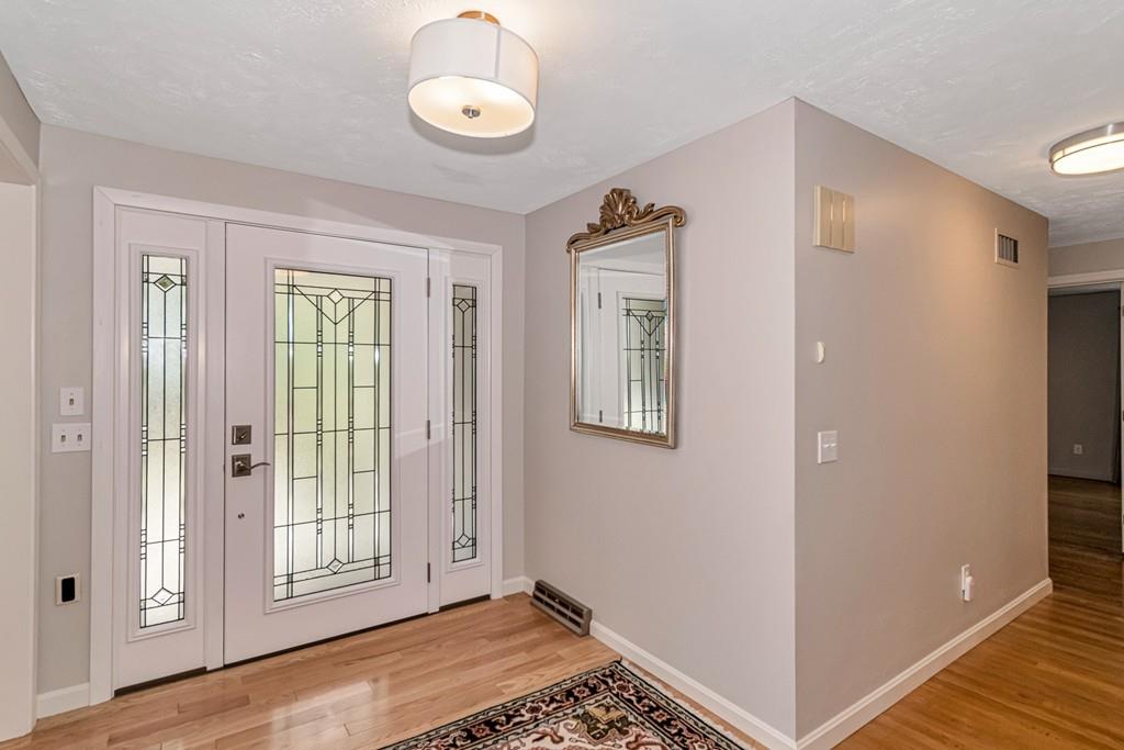 50 Hilltop Road Longmeadow, MA 01106 - Photo 3 of 41 Gallery Image 3